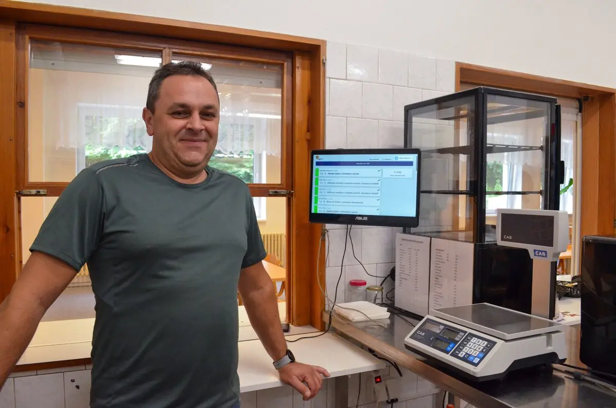 Konec tužky a papíru v kantýně TZ Kubíček